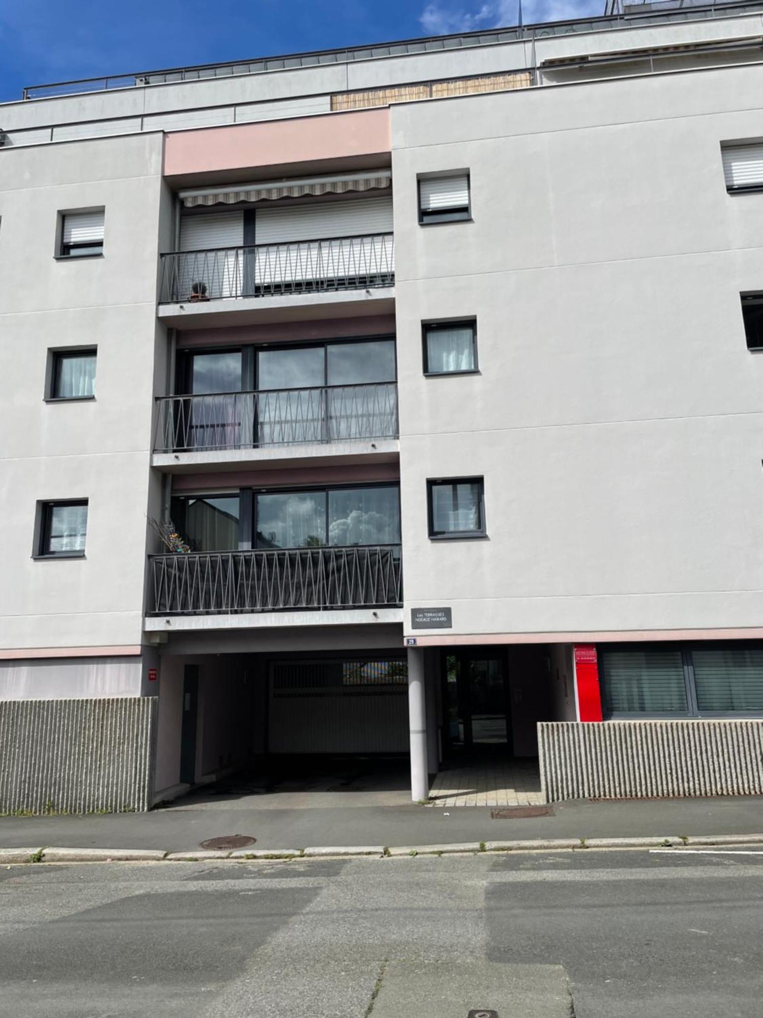 Appart Spacieux 6 Pers Proche Centre Ville Et Gare Laval - Parking Prive Securise Exterior foto